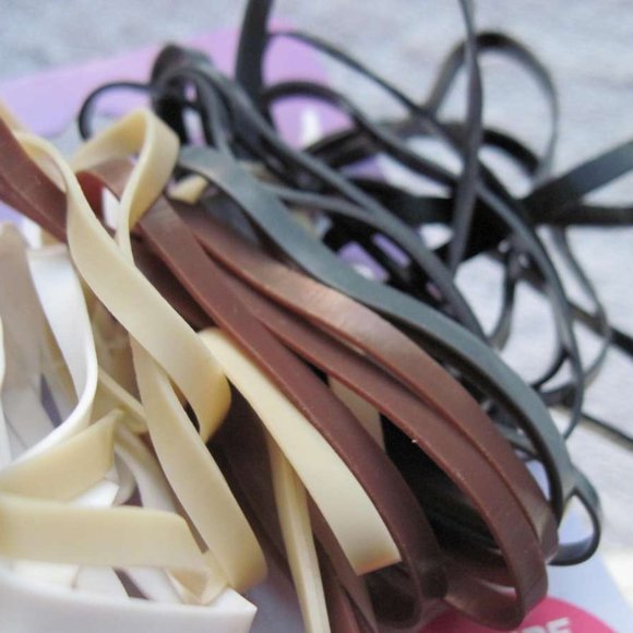 30 Goody Secure Hold Flat Wide Elastic Hair Bands - Picture 4 of 7